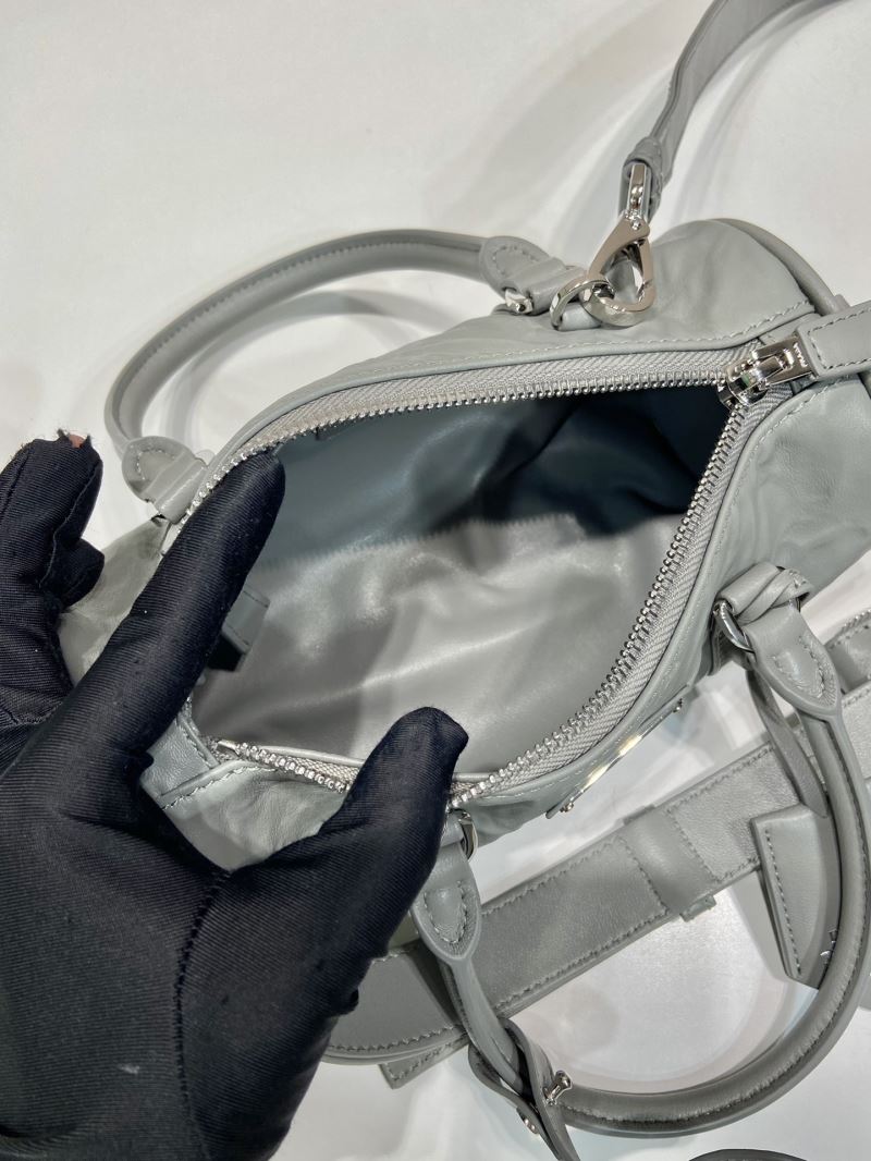 Pra*a speedy bags